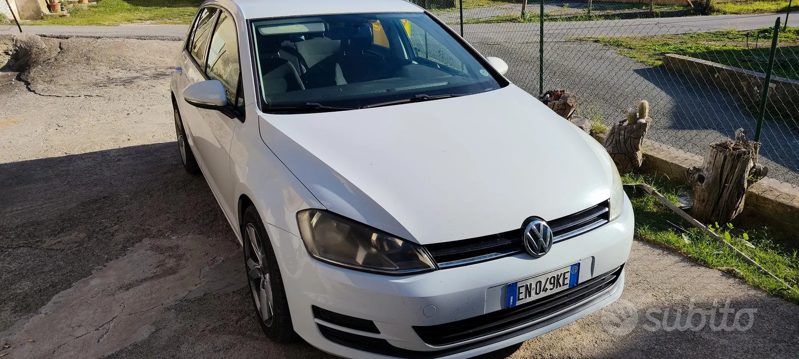Volkswagen Golf 2012 photo 2