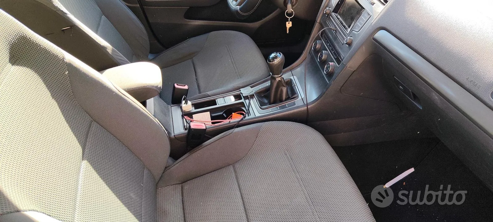 Volkswagen Golf 2012 photo 5