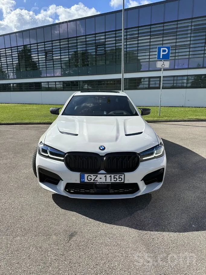 BMW M550I 2018 photo 2