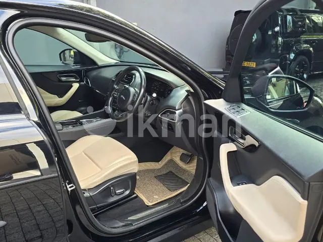 Jaguar F-Pace 2019 photo 4