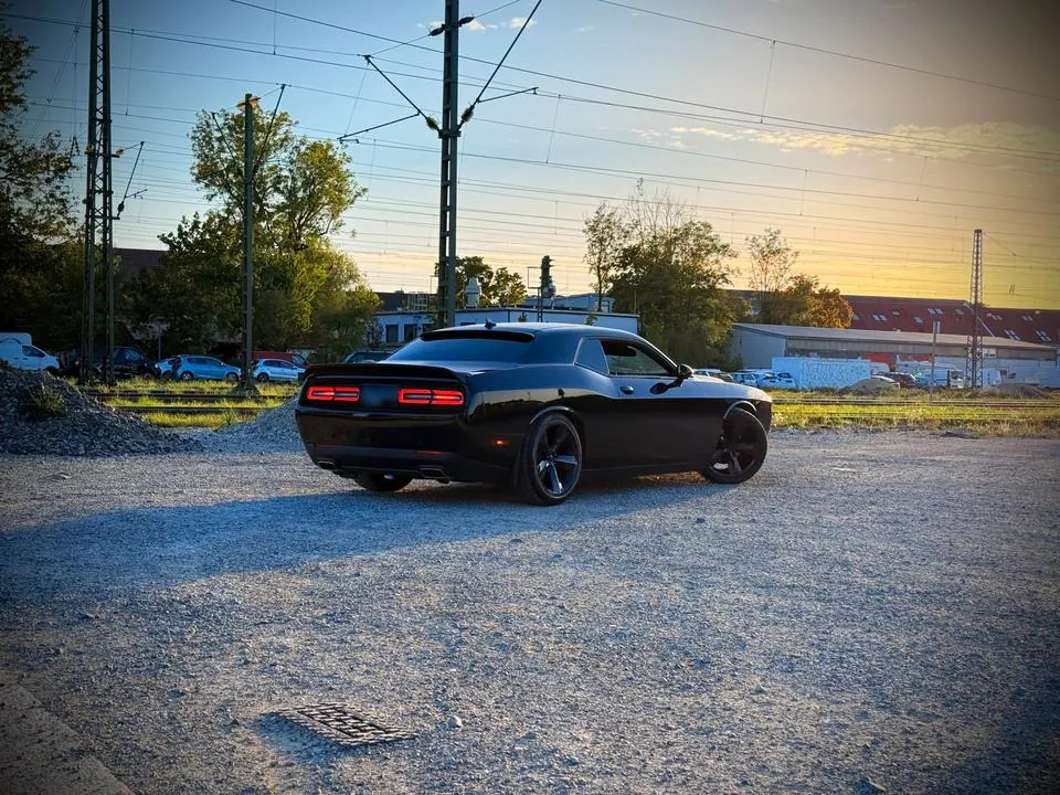 Dodge Challenger
