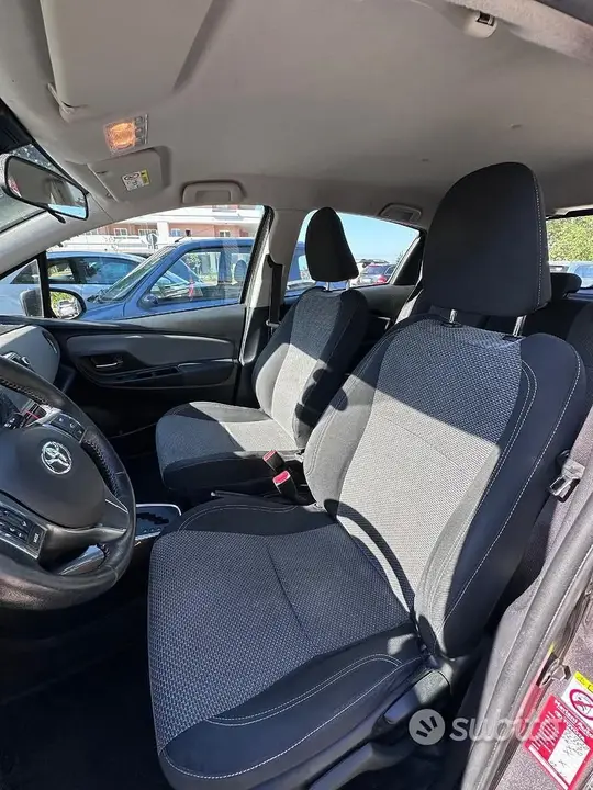 Toyota Yaris 2016 photo 5