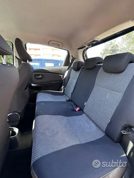 Toyota Yaris 2016 photo 4