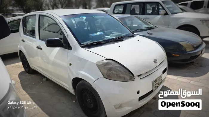 Daihatsu Sirion 2015 photo 4