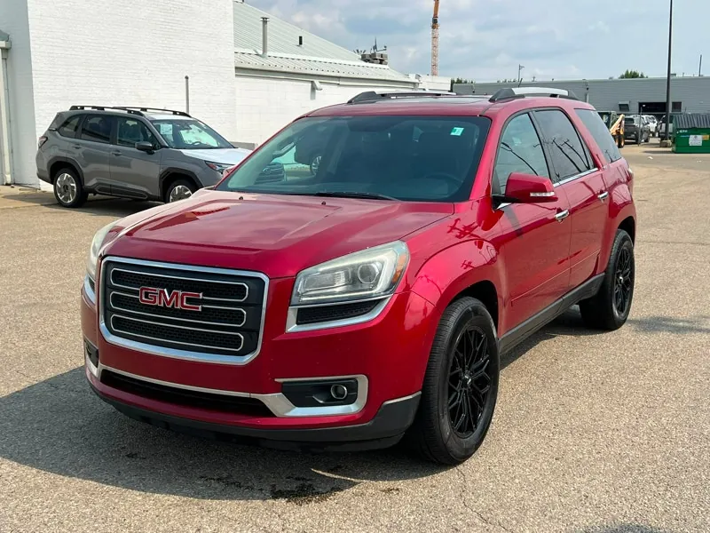 GMC Acadia 2013 photo 2