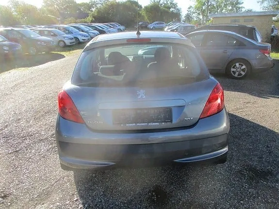 Peugeot 207 2007 photo 4