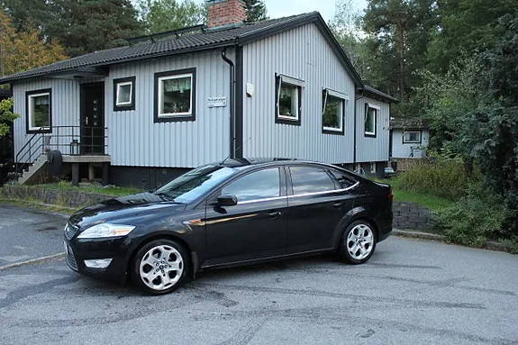 Ford Mondeo 2010 photo 2