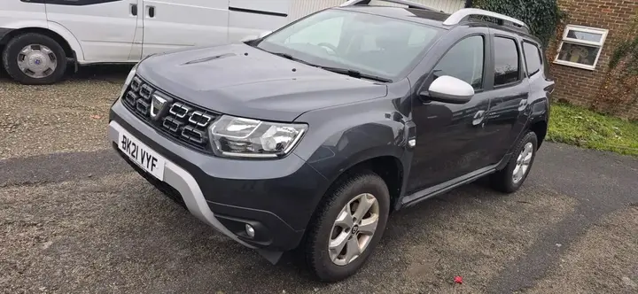 Dacia Duster 2021 photo 2