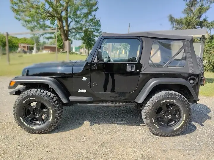 Jeep Wrangler 1996 photo 2