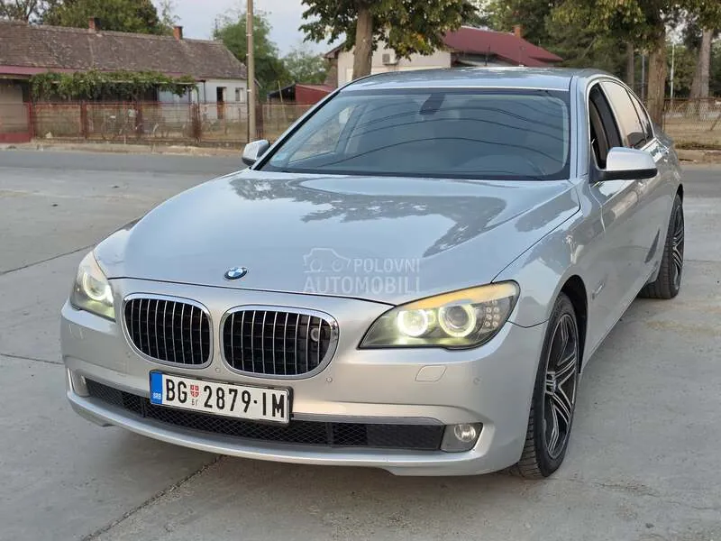 BMW 730 2011 photo 2