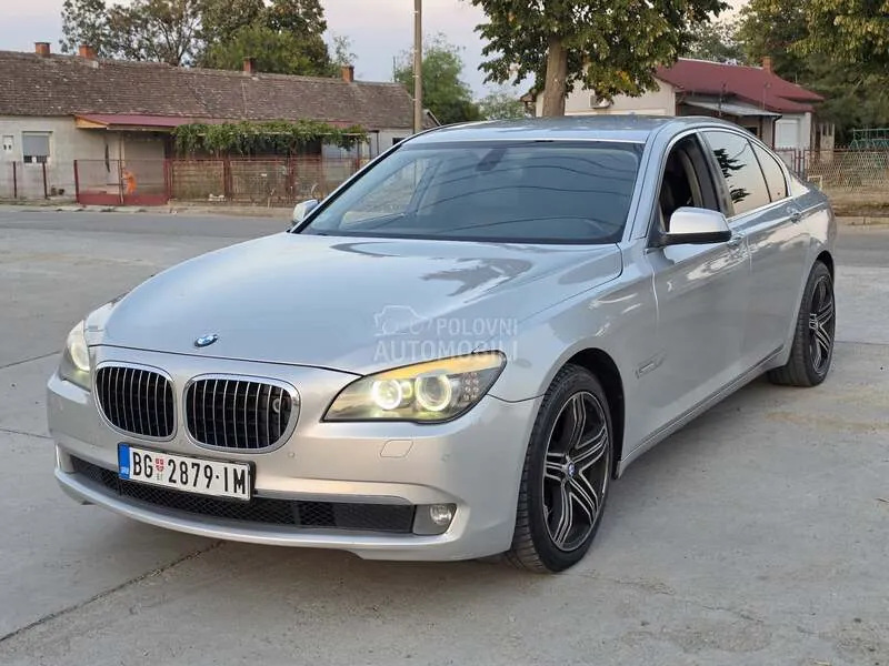 BMW 730