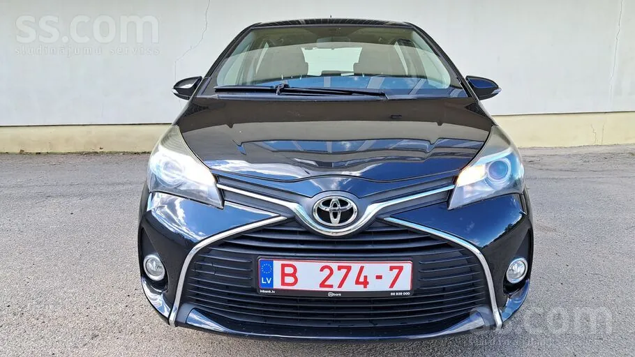 Toyota Yaris 2015 photo 3