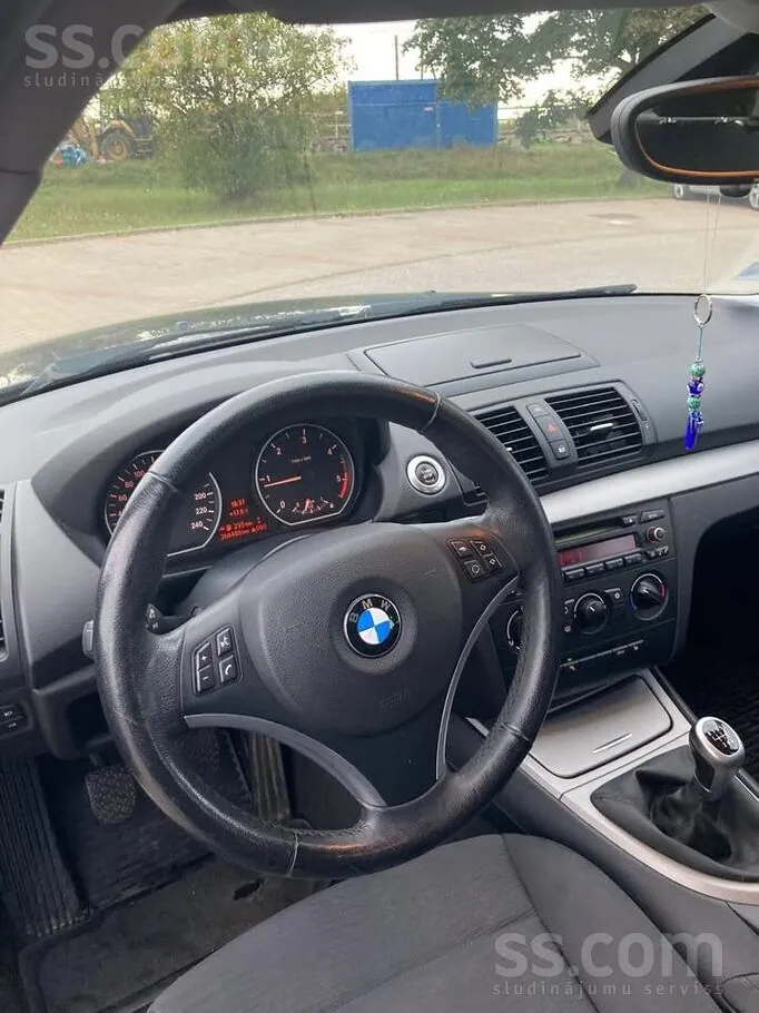 BMW 116 2009 photo 4