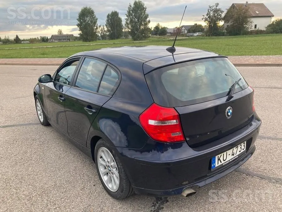 BMW 116 2009 photo 2