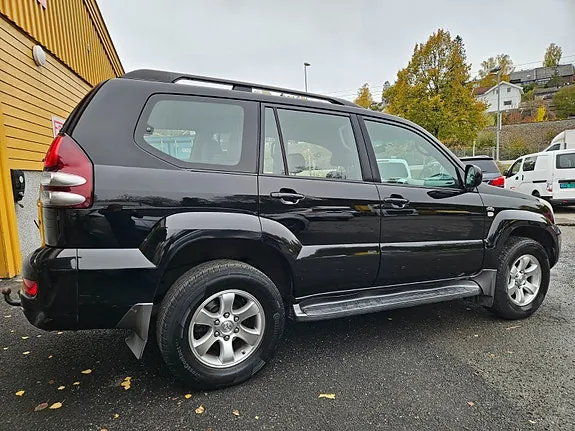 Toyota Land Cruiser 2005 photo 4