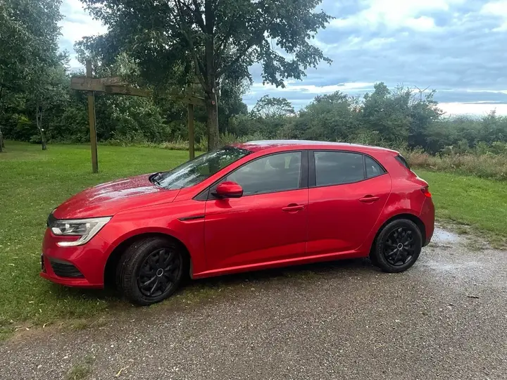 Renault Mégane 2019 photo 2