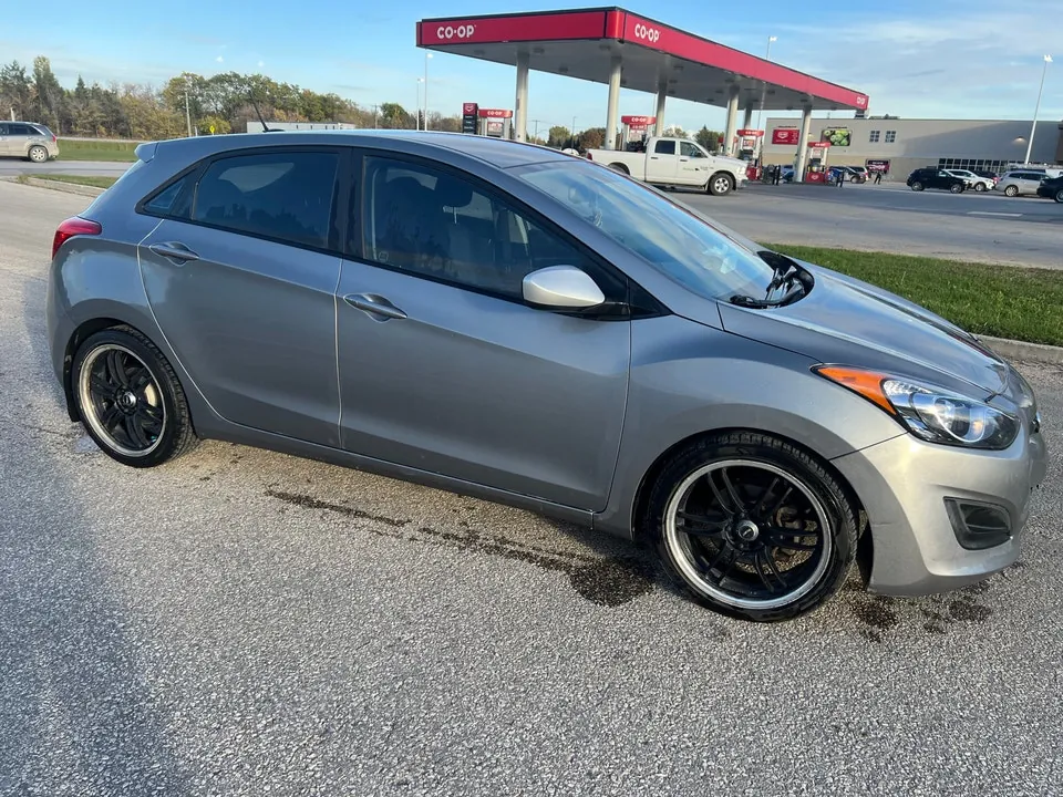 Hyundai Elantra 2013 photo 2