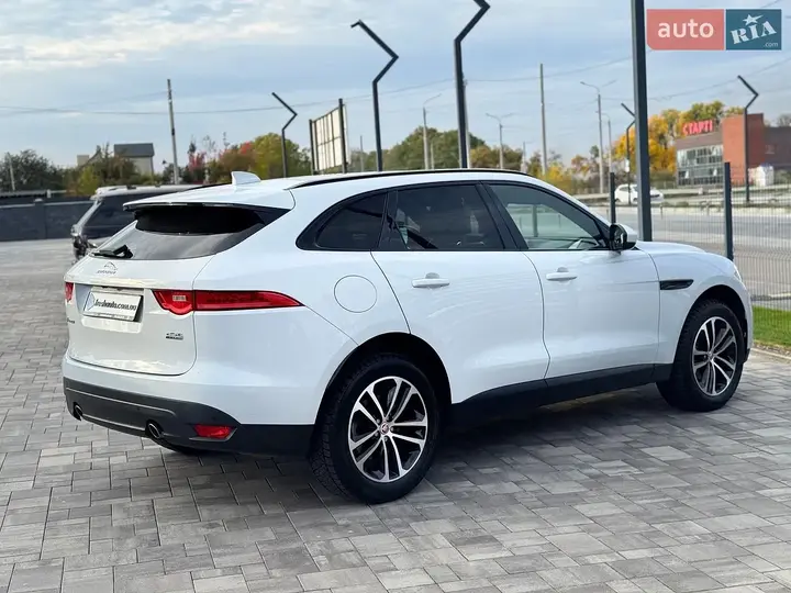 Jaguar F-Pace 2018 photo 3