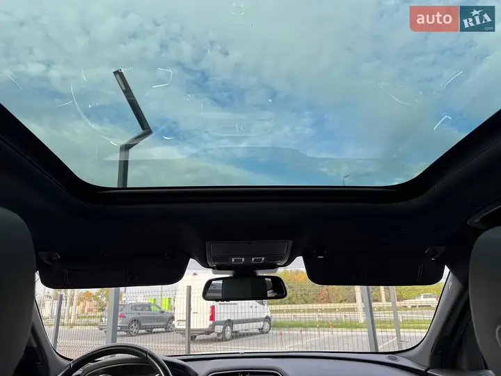Jaguar F-Pace 2018 photo 5