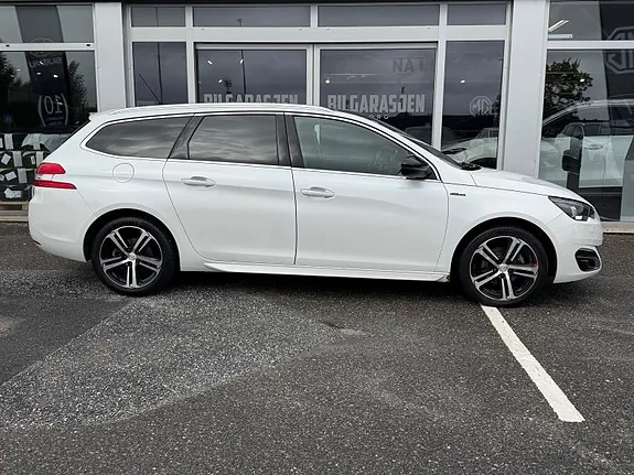 Peugeot 308 2016 photo 2