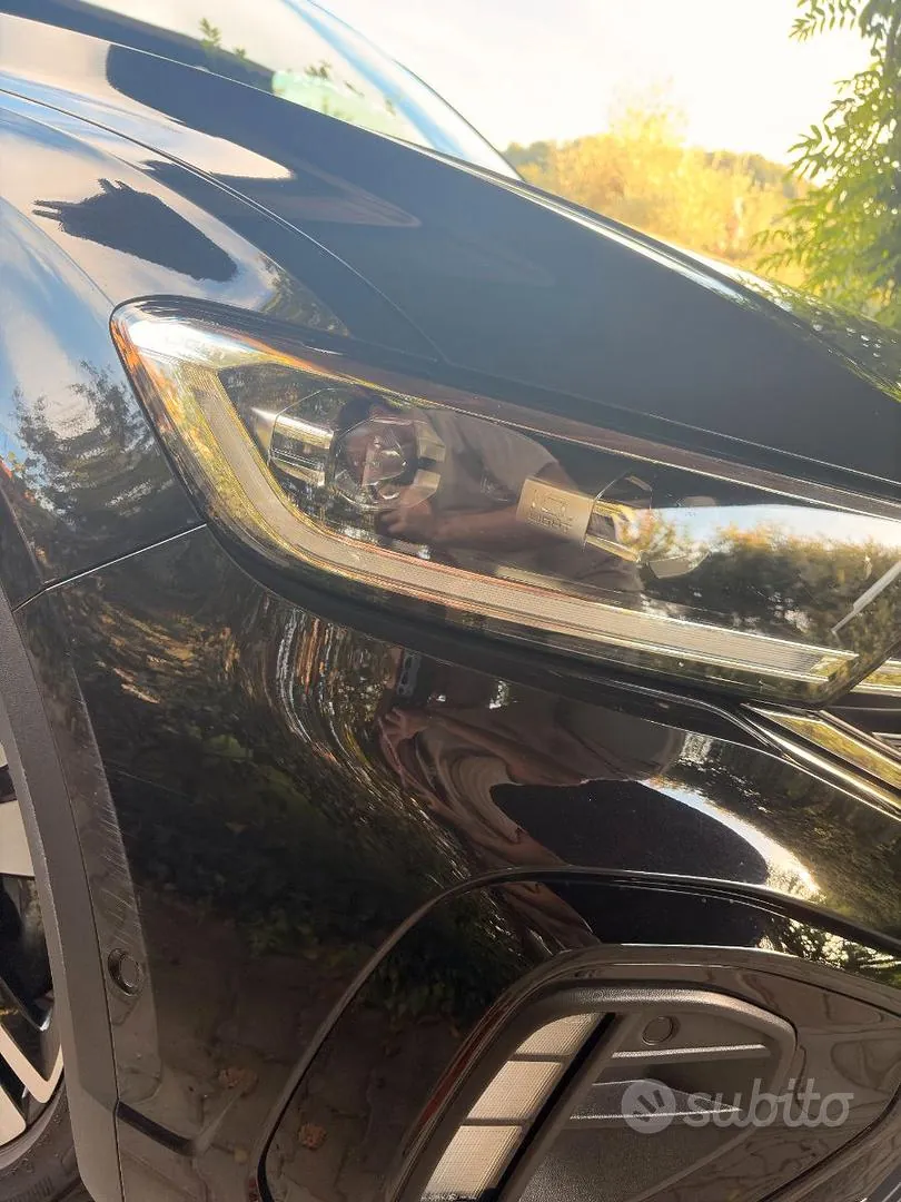 Volkswagen T-Roc 2023 photo 3