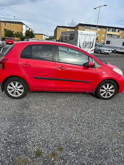 Toyota Yaris 2010 photo 4