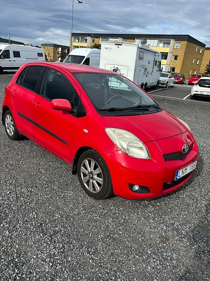 Toyota Yaris 2010 photo 2