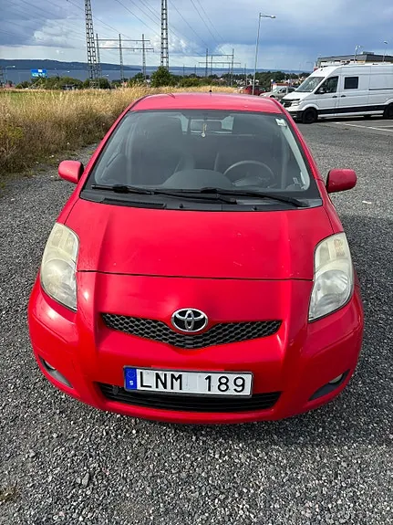 Toyota Yaris 2010 photo 3