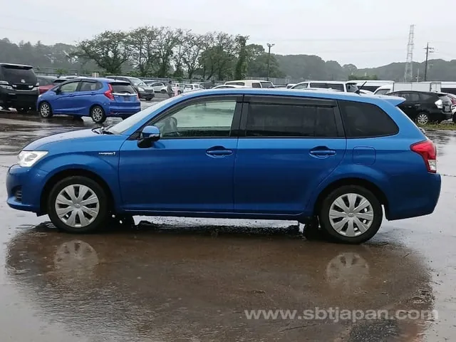 Toyota Corolla Fielder 2014 photo 4