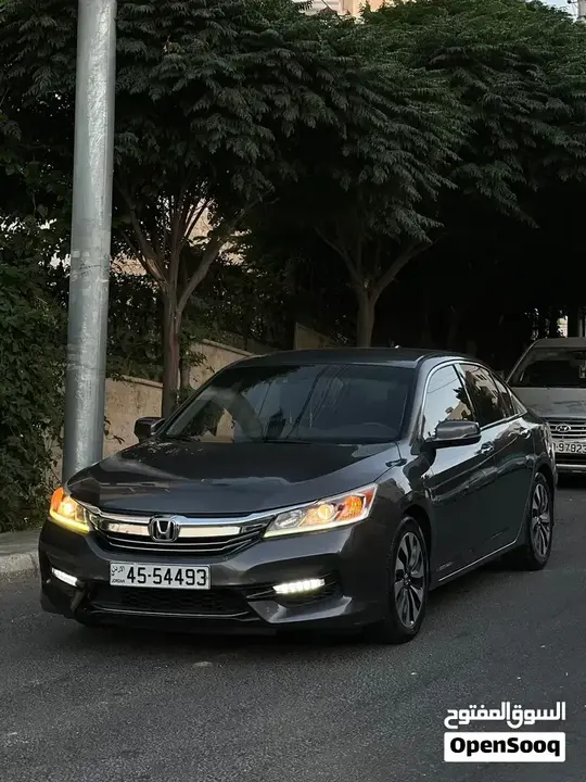 Honda Accord 2017 photo 2