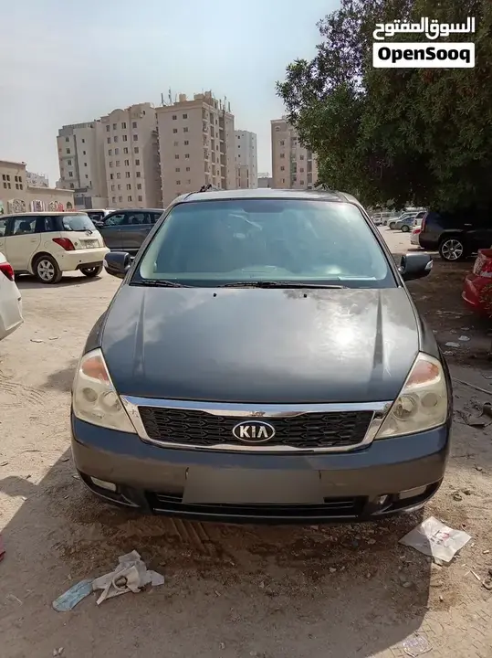 Kia Carnival 2013 photo 4