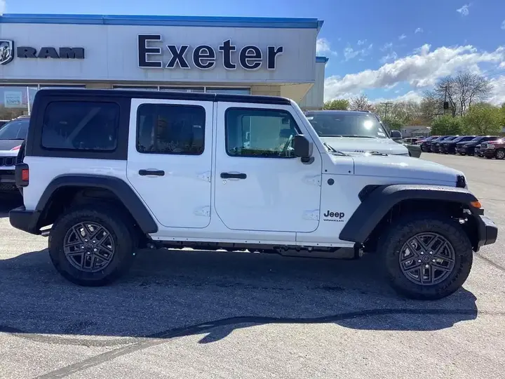 Jeep Wrangler 2026 photo 4