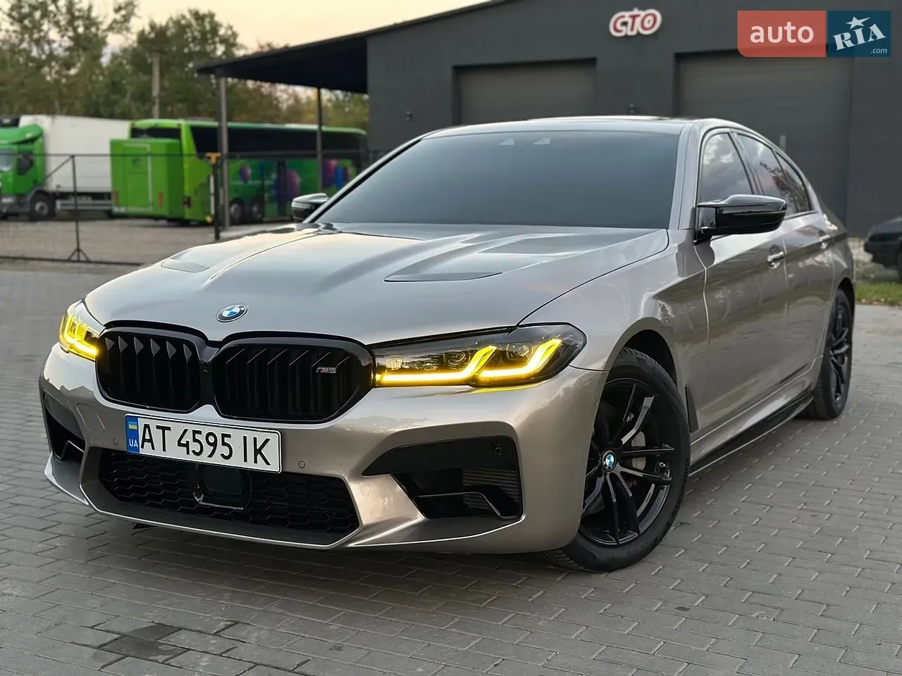 BMW 5 Series 2017 photo 5