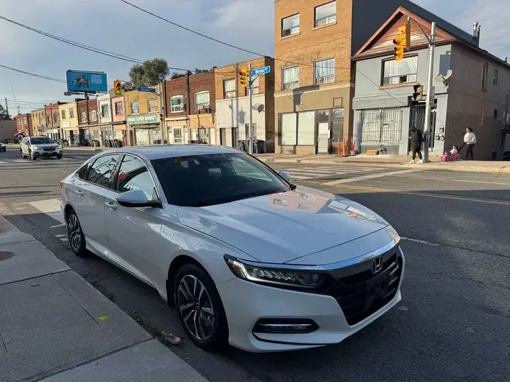 Honda Accord 2018 photo 3