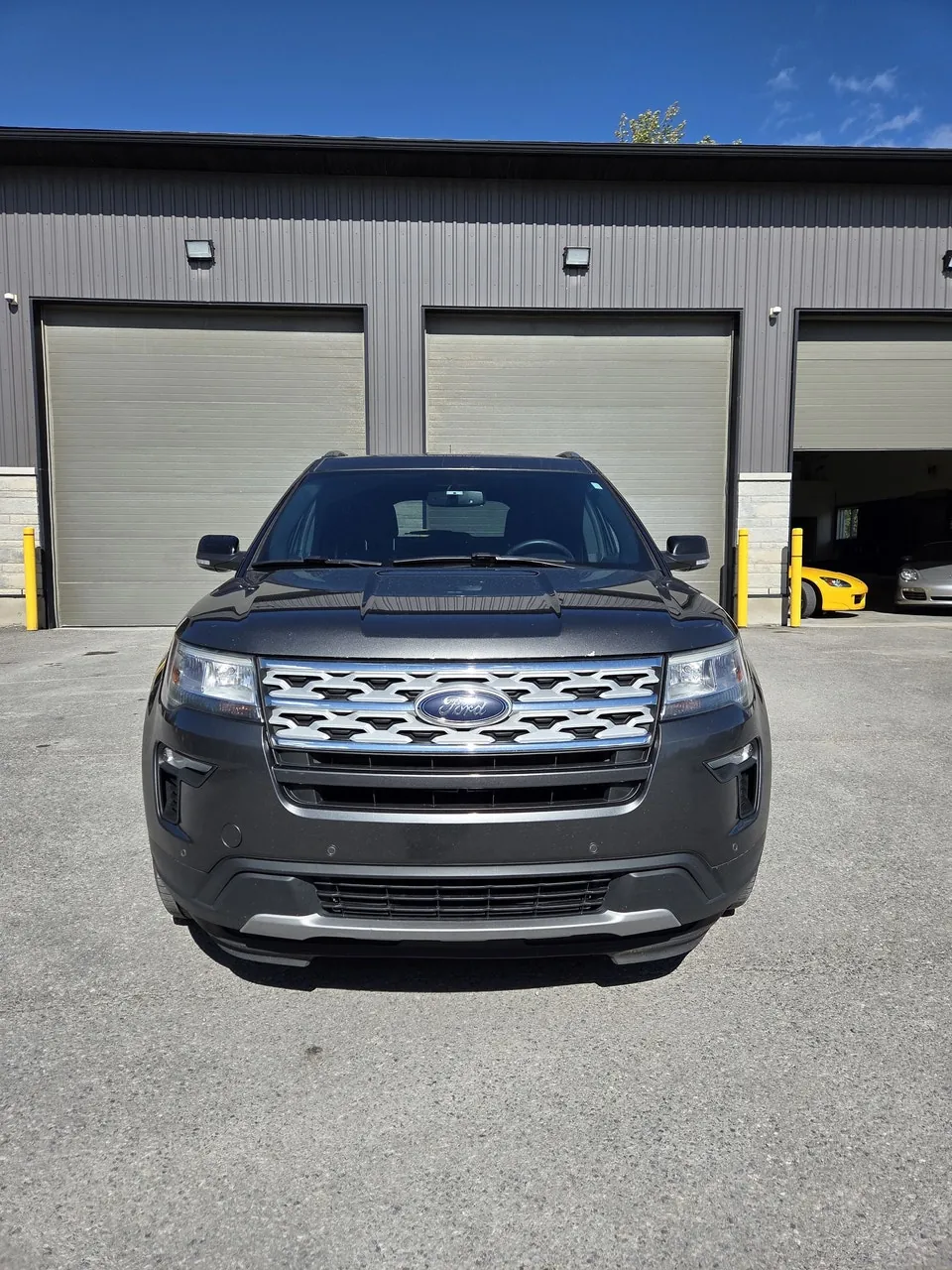 Ford Explorer 2018 photo 2