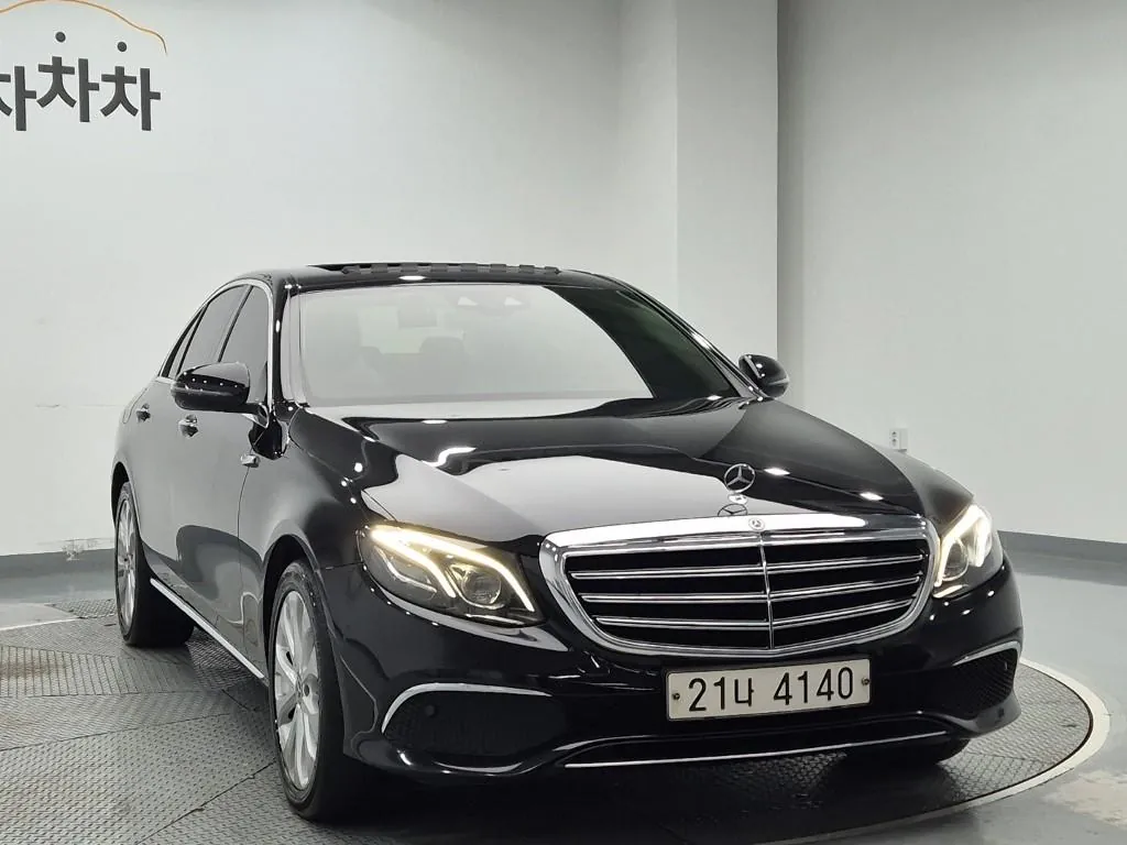 Mercedes-Benz E-Class 2018 photo 4