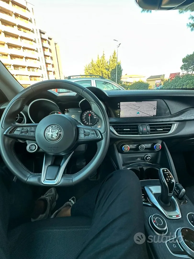 Alfa Romeo Stelvio 2022 photo 5