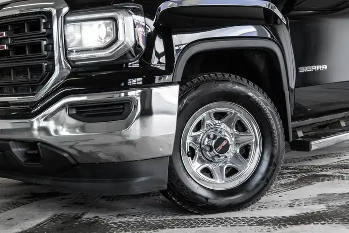 GMC Sierra 1500 2016 photo 2