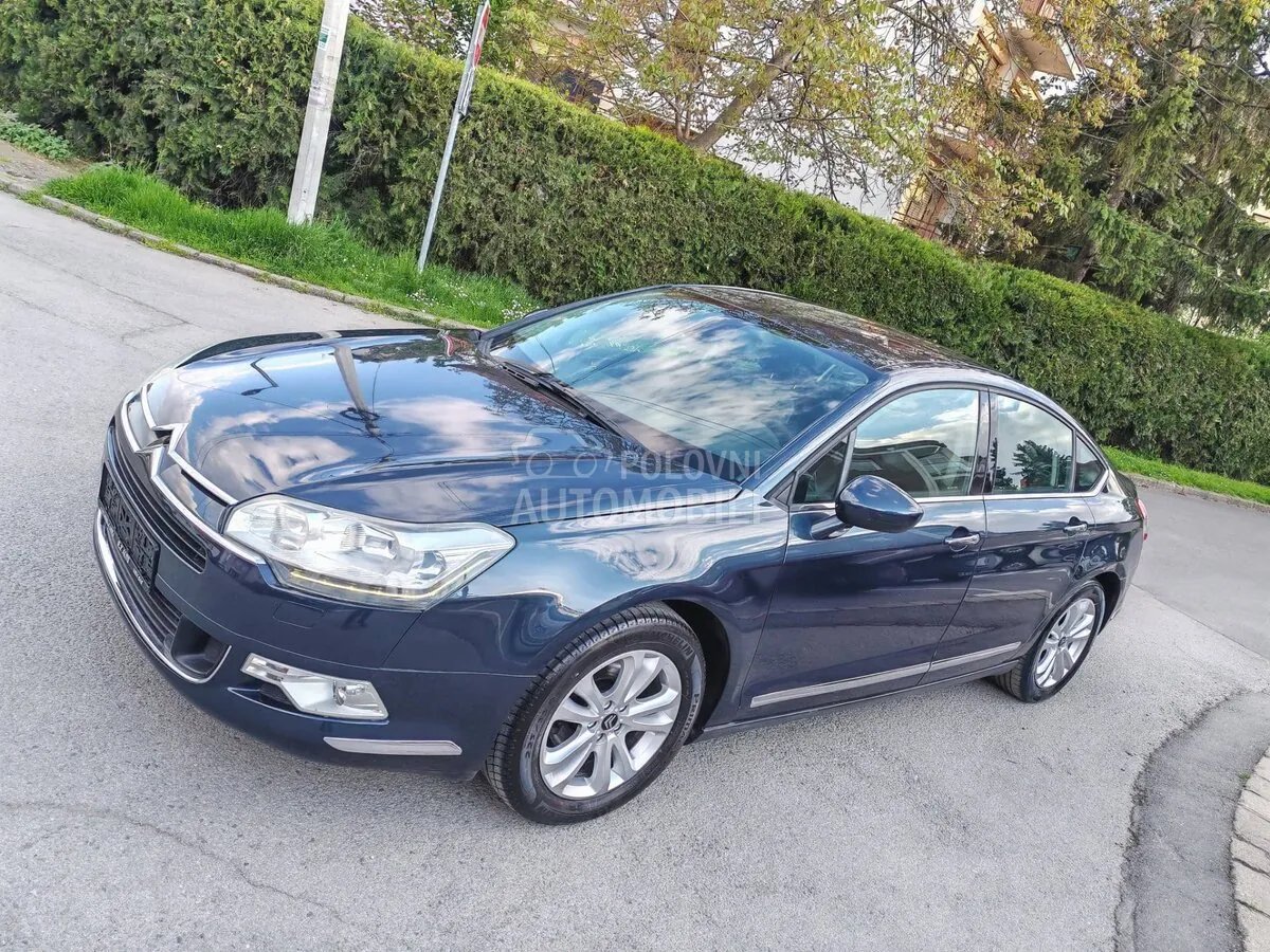 Citroen C5 2011 photo 2