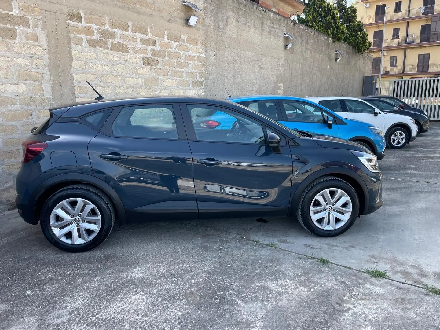 Renault Captur 2022 photo 3