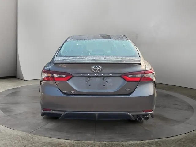 Toyota Camry 2022 photo 4