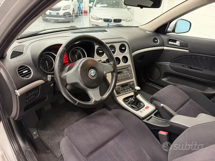 Alfa Romeo 159 2008 photo 4
