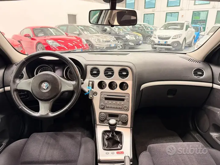 Alfa Romeo 159 2008 photo 5