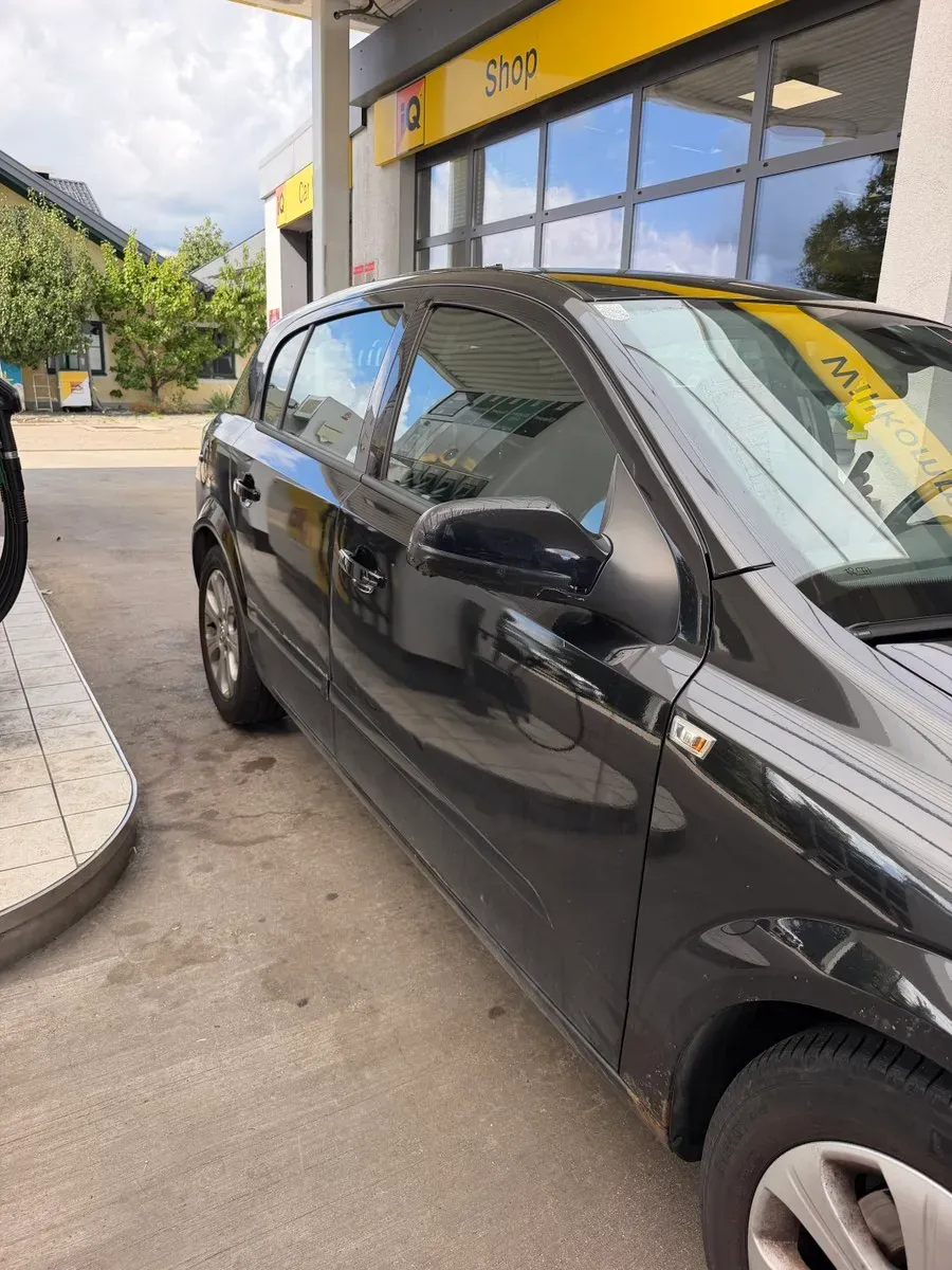 Opel Astra 2008 photo 3