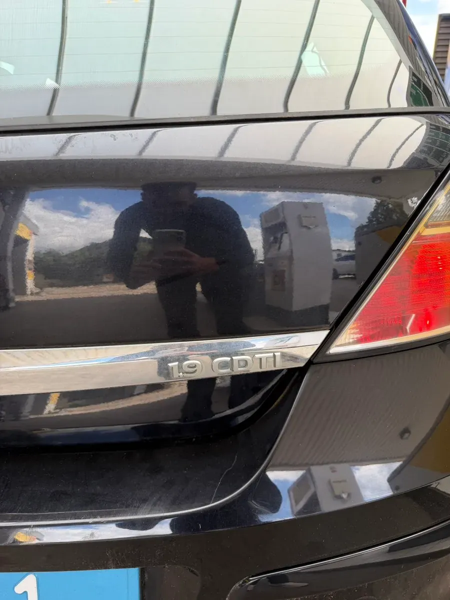 Opel Astra 2008 photo 2