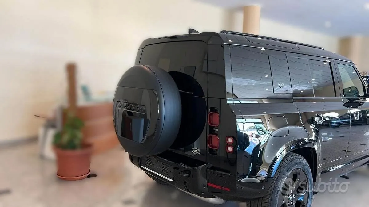 Land Rover Defender 2023 photo 4