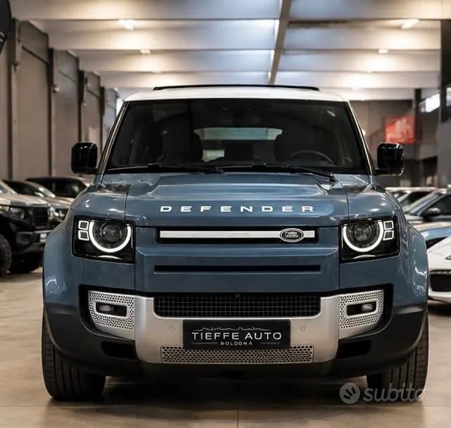 Land Rover Defender 2021 photo 2
