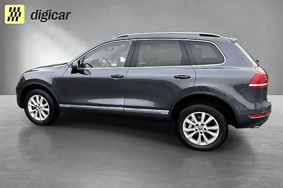 Volkswagen Touareg 2013 photo 2
