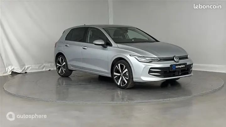 Volkswagen Golf 2025 photo 3
