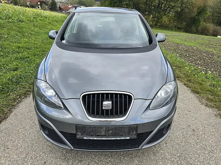 Seat Altea 2014 photo 2